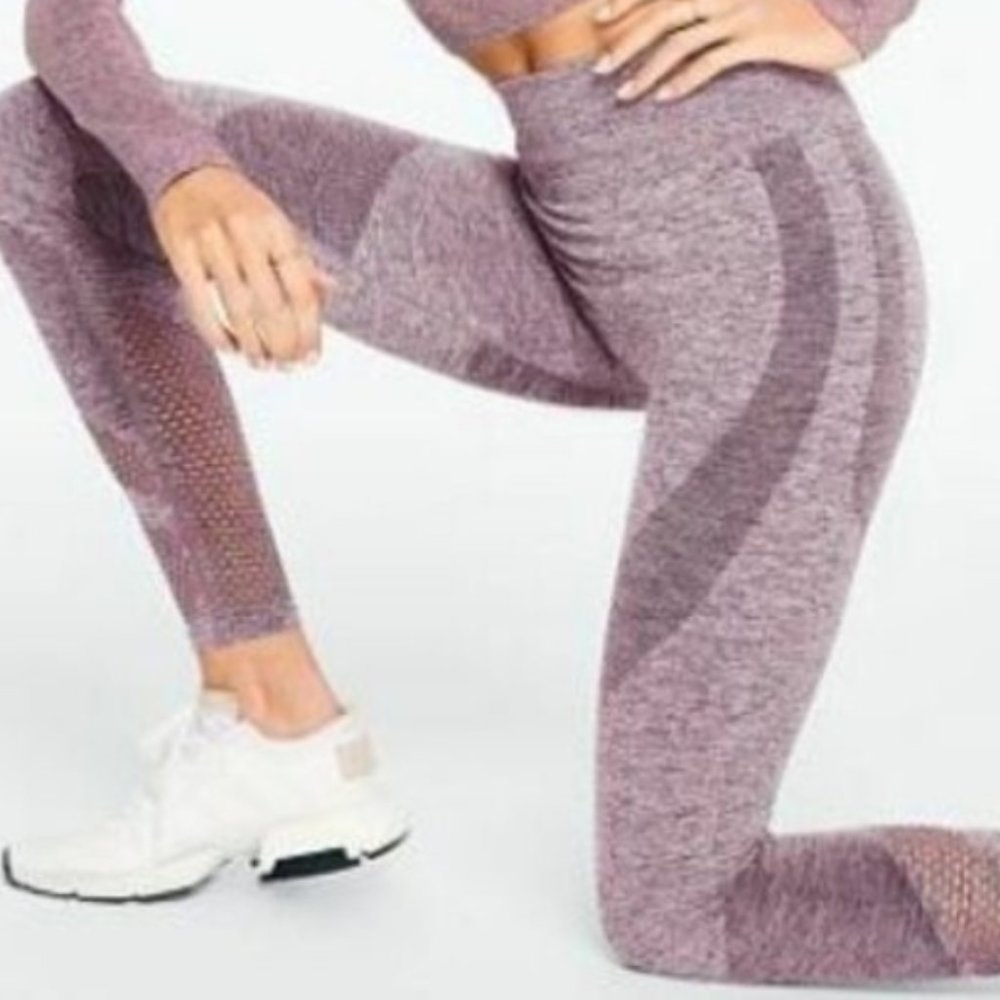 Victoria’s Secret Pink Seamless Sweetheart Back Leggings #0125